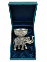 Figurine d'éléphant en argent allemand artisanal, statue décorative avec gravure florale ornée, pour la décoration de la maison, cadeau et collection