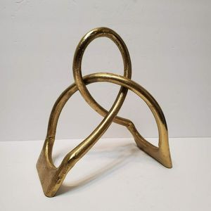 Hermosa Escultura Metálica Hecha a Mano, Adorno Decorativo para Estantes, Decoración Interior para Sala de Estar y Dormitorio - Product Image 4