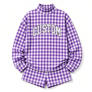 Ensemble décontracté deux pièces pour femme : Sweat-shirt oversize à col montant et short assorti – Tenue tendance coupe décontractée - Product Image 4