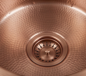 Évier de cuisine rond en cuivre fait main élégant, à poser sous plan, à cuve unique, surface brossée, design rustique, facile à nettoyer - Product Image 2