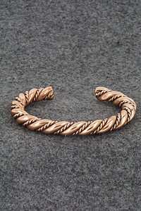 Bracelets magnétiques en cuivre artisanal - Product Image 2