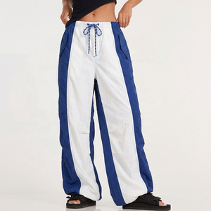Pantalon coupe-vent pour femme / Pantalon cargo léger imperméable pour femme / Pantalon coupe-vent pour femme à jambe large avec cordon de serrage à la taille - Product Image 1