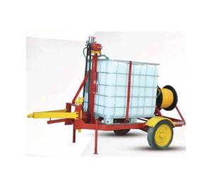 Pulverizador Agrícola Multifuncional con Tanque IBC Remolcable por Tractor para Control de Plagas, Riego y Desinfección - Product Image 1