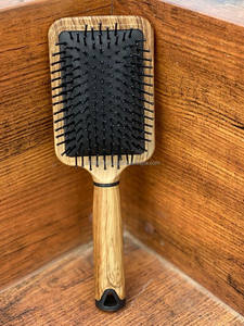 Cepillo de pelo de cuero grabado hecho a mano real con estilo occidental, accesorio para el cabello de usos diarios, novedad - Product Image 5