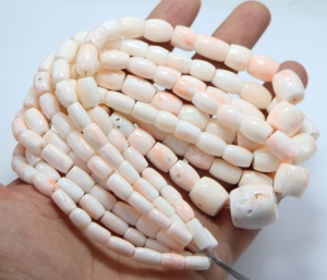 Perles tubulaires en corail rose naturel japonais, lisses, en pierre précieuse, brin de 17 pouces pour la fabrication de bijoux - Product Image 3