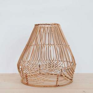 Pantalla de Lámpara Redonda de Bambú de Lujo para Iluminación Colgante y de Techo, Hecha a Mano con Bambú Natural en Vietnam - Product Image 4