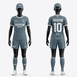 Uniforme de Fútbol Femenino de Alta Calidad, 190 GSM, Poliéster Interlock, Diseño de Paneles Azul Claro, Logotipo Personalizado con Transferencia Térmica - Product Image 3