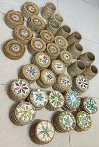 Sous-verres en rotin de style luxueux, faits à la main, durables, décoratifs, avec mosaïque de nacre et coquillages, diamètre 500 mm, en promotion - Product Image 4