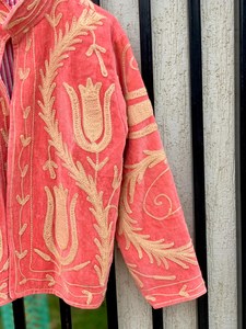 Chaqueta de terciopelo Suzani bordada a mano de lujo para mujer, abrigo bohemio bordado, ropa exterior floral artesanal de moda para festivales - Product Image 5