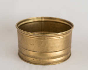 Nouvel arrivage Bol de service alimentaire de bonne qualité Bol à soupe en métal couleur or au design avantageux avec 3 petites pattes - Product Image 3