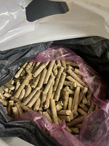 Granulés de bois de pin haute densité pour systèmes de chauffage, chaudières industrielles et production d'énergies renouvelables - Product Image 3