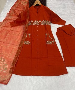 Ensemble Kurta pour femmes, broderie multicolore, séchage rapide, avec dupatta, longueur cheville, tenue décontractée, style traditionnel indien pakistanais, en coton Kurti - Product Image 2