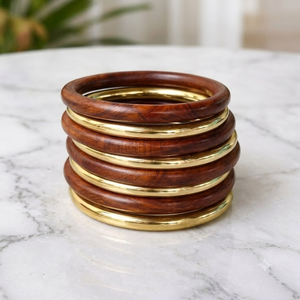Bracelet en bois naturel, fait main, écologique, beau et grainé - Product Image 4
