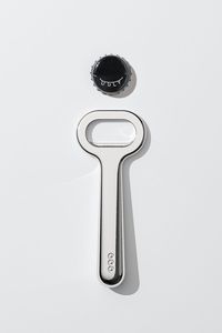 Abridor de Botellas de Acero Inoxidable en Forma de Llave, Abridor Manual, Apto para Lavavajillas - Product Image 1