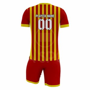 Custom Football Kit Supplier Soccer Uniform With Lightweight Breathable Teamwear Construction - Product Image 3