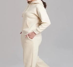 Ensemble de survêtement décontracté pour femme, collection hiver, avec haut court de sport à manches longues et pantalon de survêtement taille élastique, couleur unie, teint uni, meilleures ventes - Product Image 3