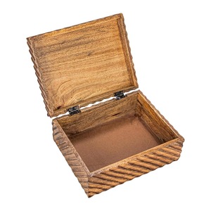 Juego de 2 Cajas Antiguas de Madera de Mango Maciza Talladas a Mano - Product Image 6