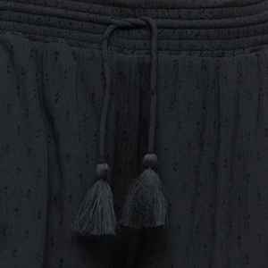 Top Trending Summer Design Custom Logo Breathable Fitness Wear Outdoor Party Fashion Women Beach Shorts - Product Image 5