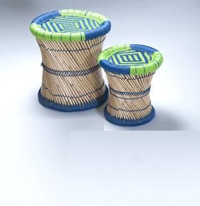 Taburete Tejido a Mano de Bambú, Ecológico, Hecho a Mano, Diseño Redondo Moderno, Duradero, para Uso en Interiores, Decoración del Hogar para Diwali - Product Image 1