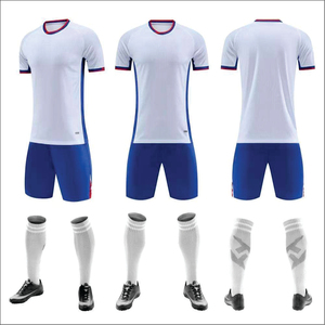 ชุดฟุตบอลฤดูร้อนปี 2026 ดีไซน์ล่าสุด ผ้าโพลีเอสเตอร์ระบายอากาศได้ดี สั่งทำได้ตามต้องการ บริการ OEM ทรงปกติ โลโก้ด้านหน้า - Product Image 3