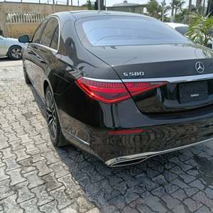 Mercedes-Benz S-580 4MATIC Edición Ejecutiva Sedán Usado 2022 - Product Image 6