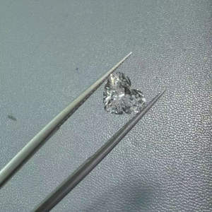 Diamants blancs CVD cultivés en laboratoire, forme cœur, pureté VVS, certifiés IGI et GIA, 1-10 carats, en vrac, pour la joaillerie - Vente en gros - Product Image 1