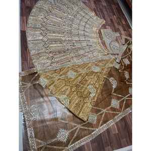 Lehenga choli ชุดปาร์ตี้มุสลิมแบบดั้งเดิมปักอย่างสวยงามพร้อมงานเขียนโค้ด - Product Image 1