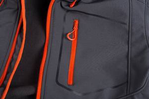 Veste softshell homme gris foncé avec fermeture éclair orange, imperméable, coupe-vent, manches longues, pour l'extérieur et l'hiver - Product Image 6