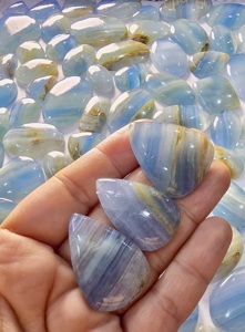 Cuarzo Lemuriano Natural de Grado AAA al por Mayor, Corte Cabujón, Suelto |   Cuarzo Azul Claro en Bruto con Juego de Colores |   Piedra Preciosa de Alta Calidad - Product Image 5