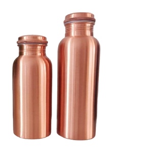 ขวดน้ำทองแดงบริสุทธิ์500มล. งานแฮนด์เมดสำหรับอายุรเวทเป็นของขวัญแต่งงานตามธรรมชาติ - Product Image 1