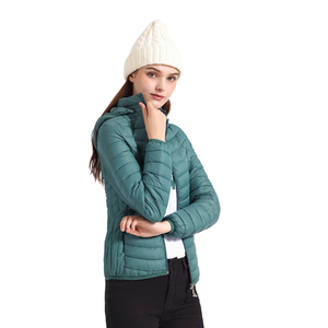 Chaqueta Acolchada con Capucha y Cierre para Mujer, de Alta Calidad, Abrigo de Invierno Cálido para Exteriores - Product Image 4