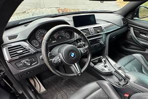 2017 B--M-W M-4 Coupé Paquete de Competición - Product Image 6