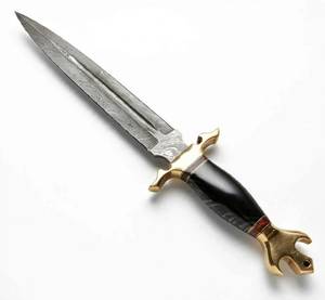 Cuchillo decorativo de acero de Damasco con mango de cuerno oscuro, diseño ornamental, doble guardado, mango fijo de precisión - Product Image 6