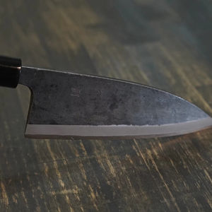 Cuchillo de Cocina Gyuto Tosa-uchihamono con Hoja de Acero al Carbono, Mango de Madera, Ambidiestro, Ecológico, Construcción Forjada - Product Image 1