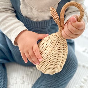 ของเล่นเขย่ามือเด็กทำจากหวายธรรมชาติ งานฝีมือ ทออย่างดี เป็นมิตรกับสิ่งแวดล้อม พร้อมกระดิ่ง เสียงดนตรี ราคาขายส่ง แข่งขันได้ - Product Image 6