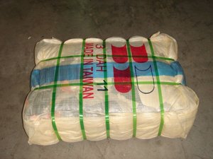 Chaquetas de cuello alto para niños de segunda mano Pantalones Tops Estado usado mixto Marca 3DAH3D1 Todos los tamaños - Product Image 4