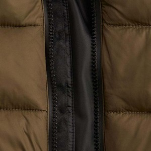 Chaqueta Acolchada Ligera de Poliéster 100% para Hombre, Marca Personalizada, con Cremallera Completa, Puños Acolchados, Capucha y Bolsillos Negros - Product Image 5