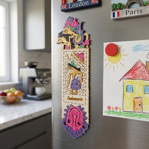 Imán de Refrigerador de Cuero con Diseño de Corona Rosa, Wayang Kulit Indonesio Hecho a Mano, Recuerdo Cultural Tradicional, Decoración para el Hogar - Product Image 6