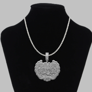 Collier pendentif Brooklyn Trucker ZA, serti de strass, plaqué argent, style vintage unisexe, à porter au quotidien - Product Image 1