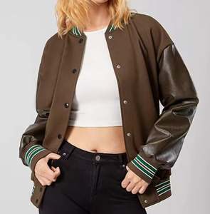 Chaqueta universitaria para mujer, estilo colegial, con forro suave, corte moderno y apariencia deportiva informal, a precios de mayoreo. - Product Image 4