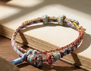 Pulsera de Cuerda de Alta Calidad, Elegante y Hermosa - Product Image 1