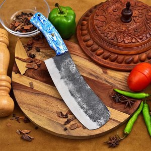 Couteau à viande artisanal en acier au carbone avec manche en résine bleue et étui en cuir – Couteaux de survie et de chasse en gros - Product Image 6