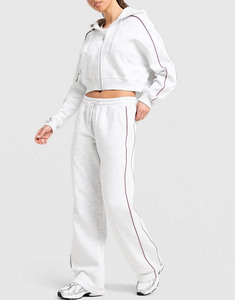 Ensemble de survêtement deux pièces pour femme, grande taille, personnalisé, gris, avec sweat à capuche et pantalon de jogging large à passepoil, respirant, style streetwear - Product Image 3