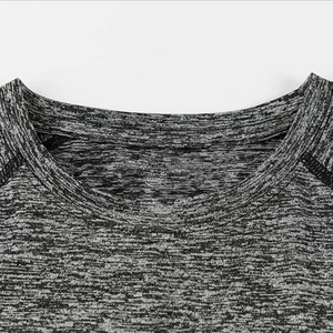 T-shirt de sport en jersey cationique à séchage rapide pour homme, personnalisé, uni, en gros, pour la course à pied, manches courtes - Product Image 3