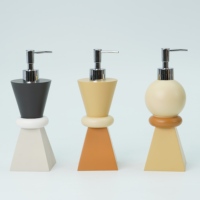 Distributeur de savon en résine écologique, accessoire rond pour ensembles de salle de bain à domicile et hôtel, fabriqué en AD