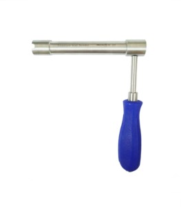 Cintreuse orthopédique de tiges en titane, instrument chirurgical pour le contournement précis des tiges en titane en chirurgie de la colonne vertébrale et en traumatologie - Product Image 2
