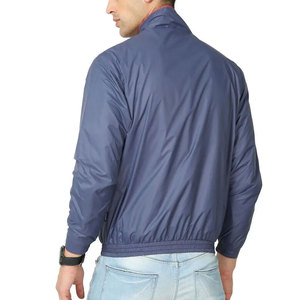 Chaqueta Deportiva de Invierno Hecha en Pakistán, de la Mejor Calidad, Cortavientos, con Cuello Alto, Logotipo Frontal, Ligera y de Secado Rápido para Entrenamiento Físico - Product Image 2