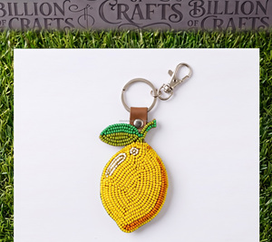 Llavero de cuentas de semillas con diseño de fruta, hecho a mano, colorido, ligero, accesorio para bolso con dije de fruta, colgante con mosquetón de Billion of Crafts - Product Image 4