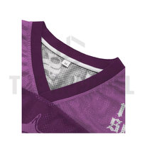 T-shirt personnalisé pour homme, style maillot de football en maille tricotée, avec design imprimé et col en V