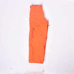 Pantalon de neige orange vif au design personnalisé pantalon d'hiver imperméable de style cargo avec taille réglable et plusieurs poches - Product Image 1